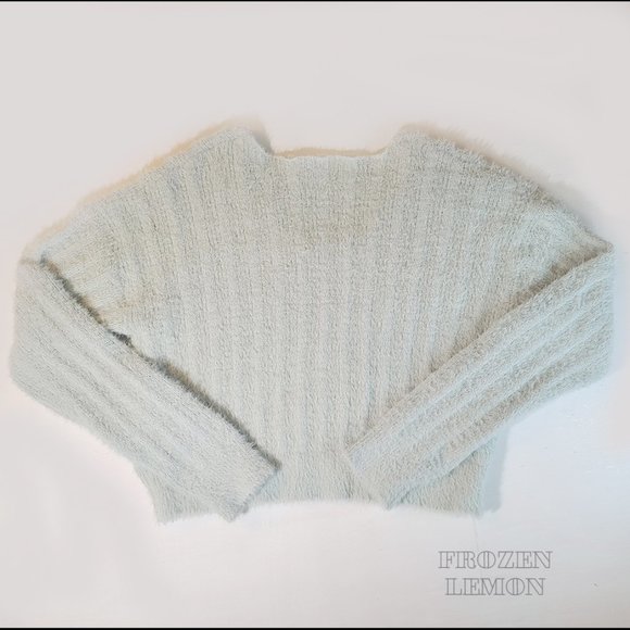 Super Soft Cropped Sweater! - Picture 2 of 4